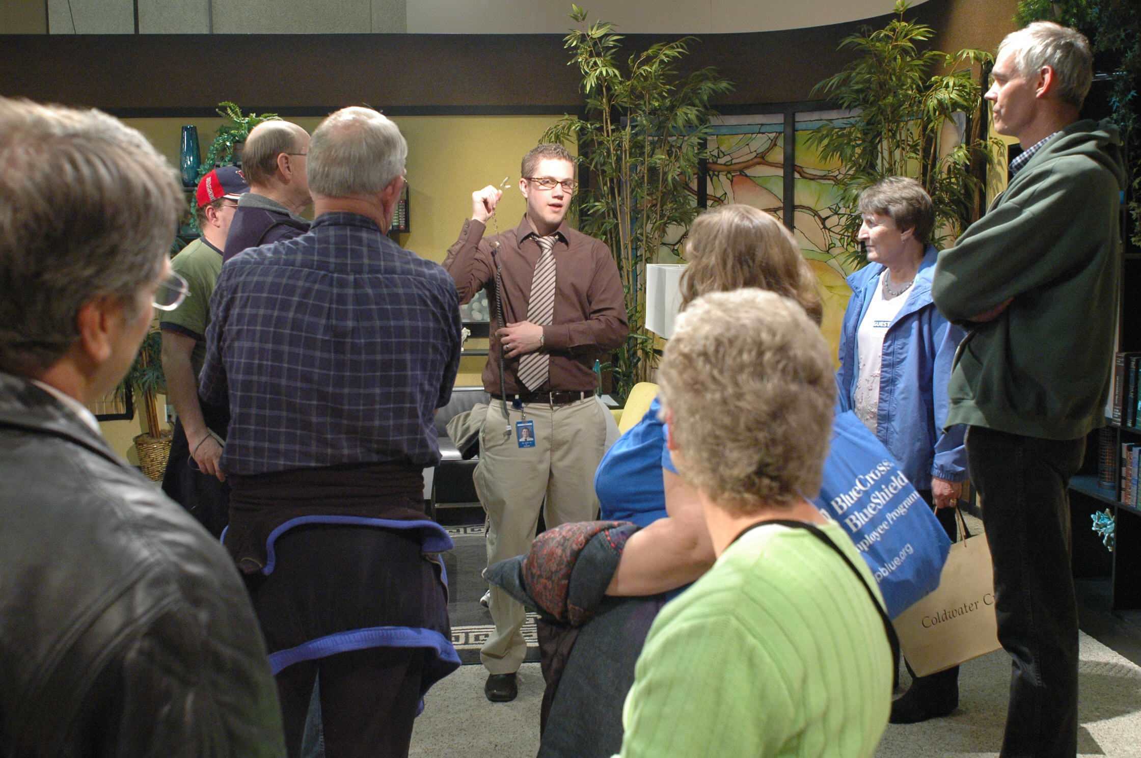 Activity/Tour to KSL - May 2010 — photograph 22