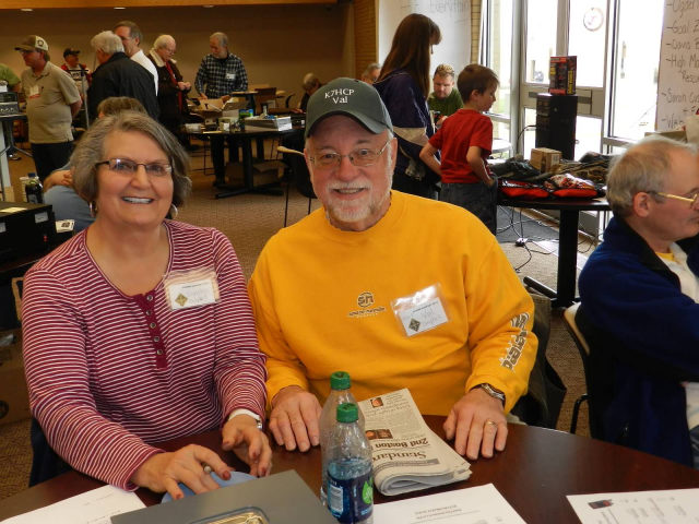 EmComm Hamfest - April 2013 — photograph 4