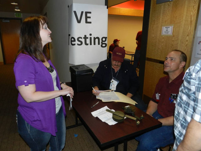 EmComm Hamfest - April 2013 — photograph 14