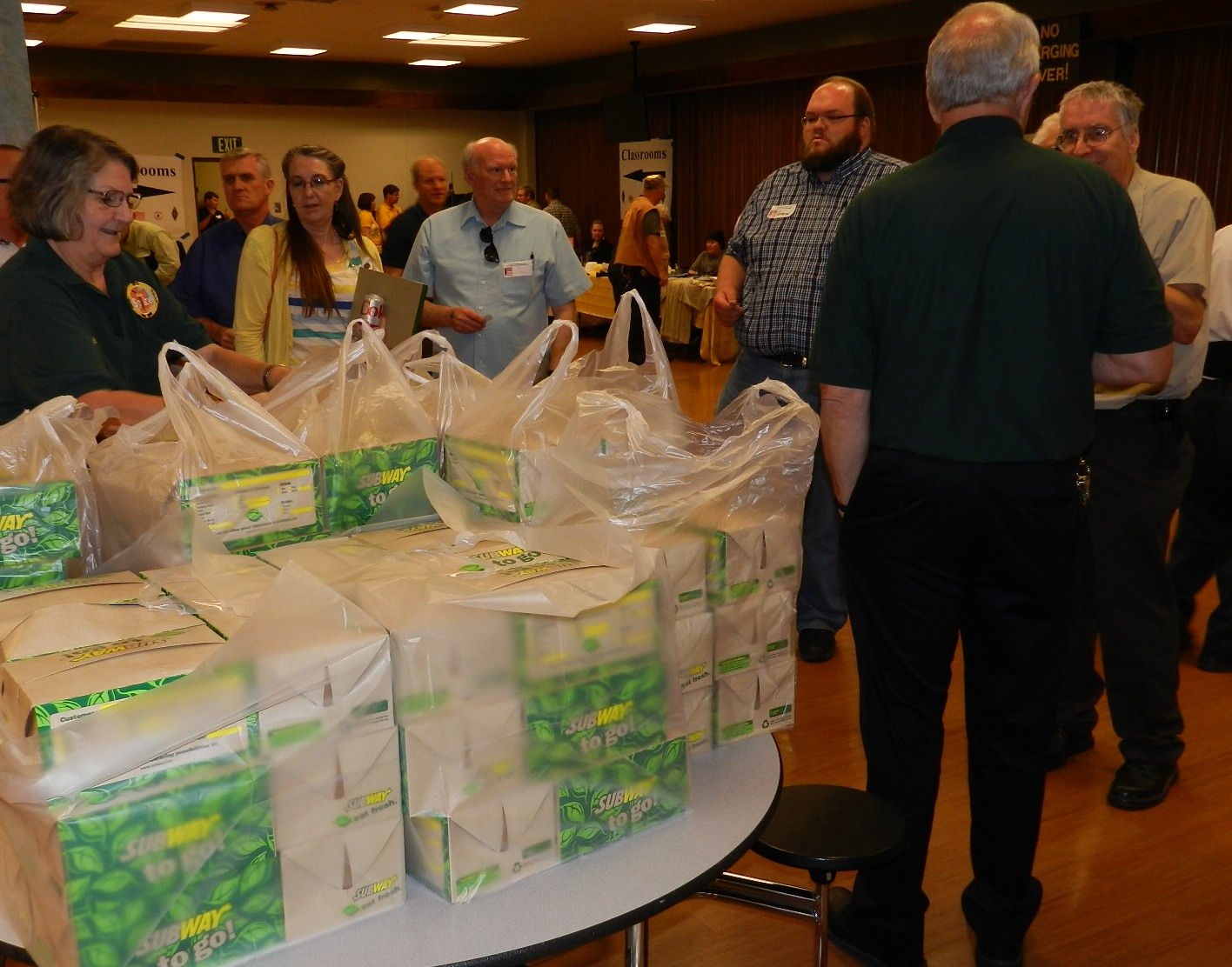 EmComm Hamfest - April 2014 — photograph 10