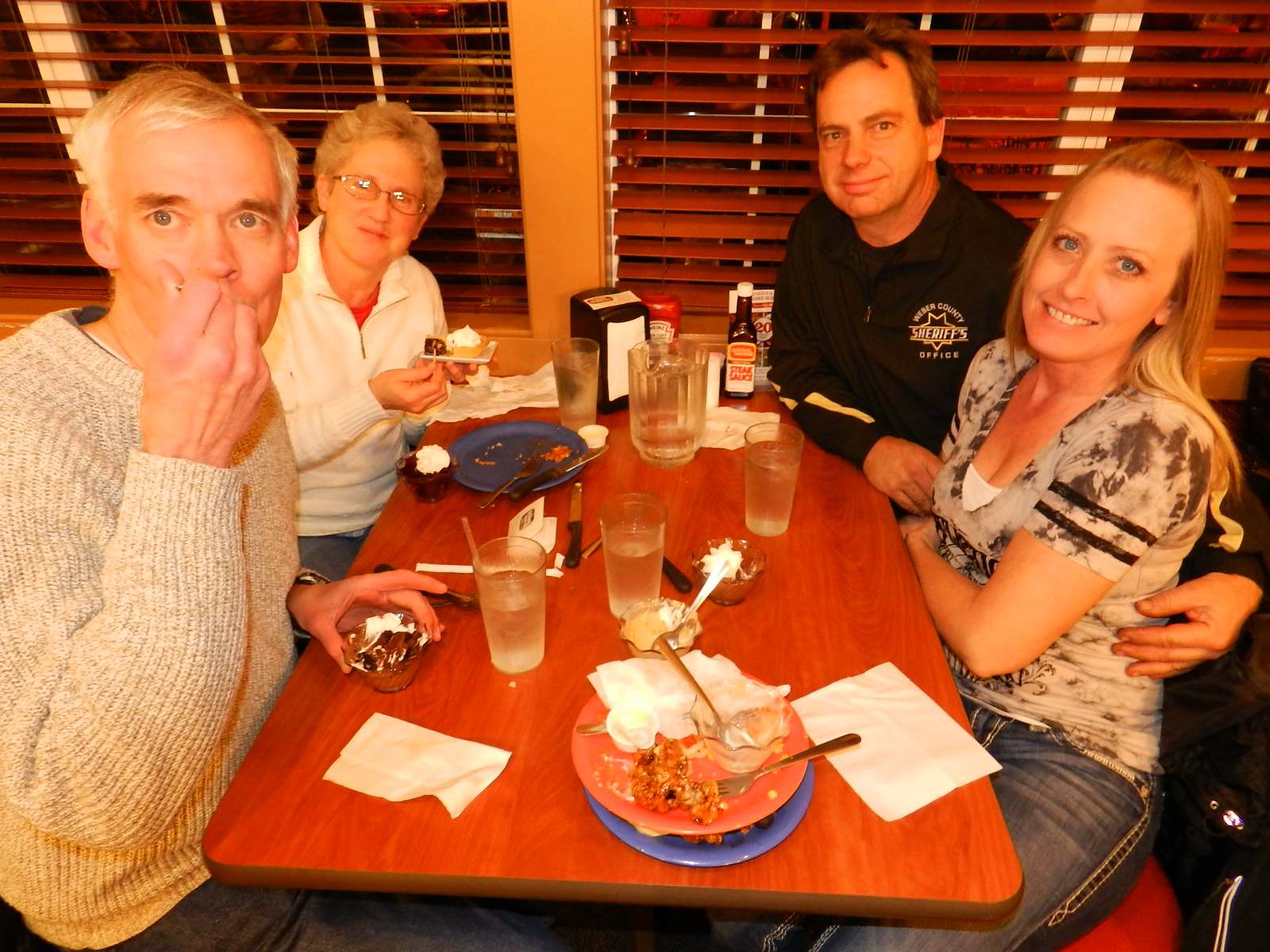 Family Dinner - December 2014 — photograph 10