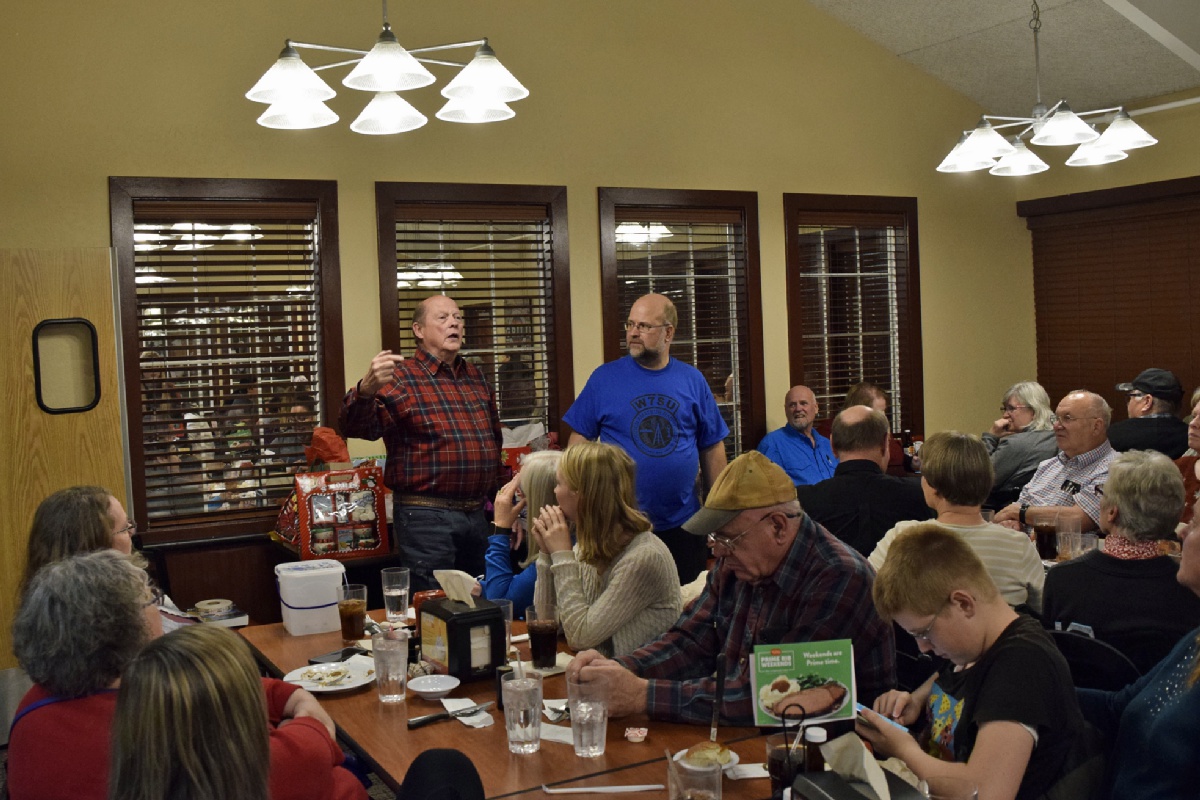 Family Dinner - December 2019 — photograph 4