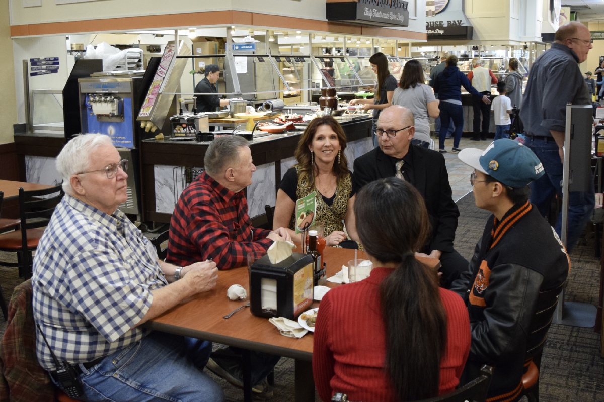 Family Dinner - December 2019 — photograph 10
