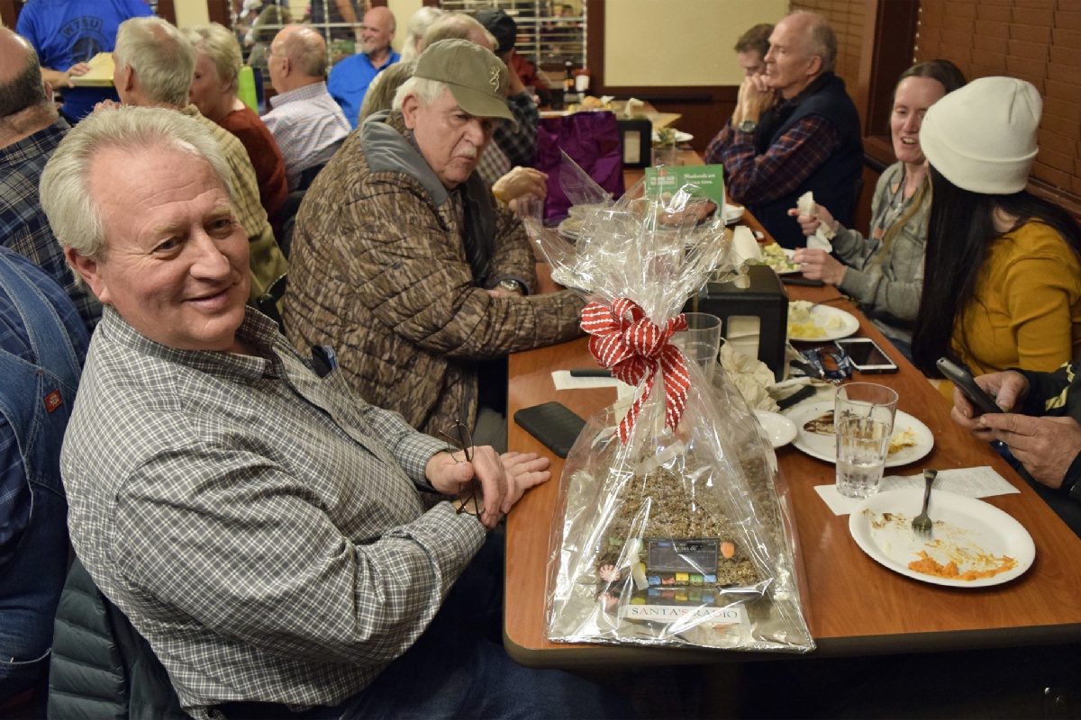 Family Dinner - December 2019 — photograph 12