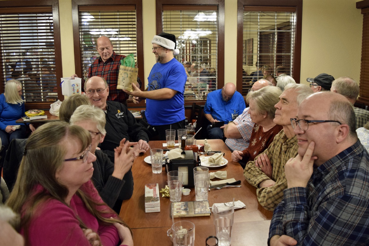 Family Dinner - December 2019 — photograph 15