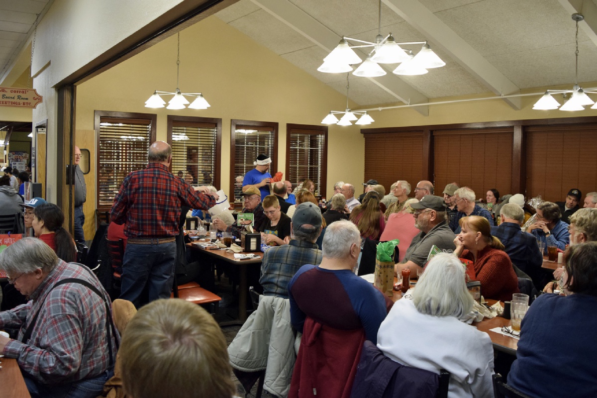 Family Dinner - December 2019 — photograph 16