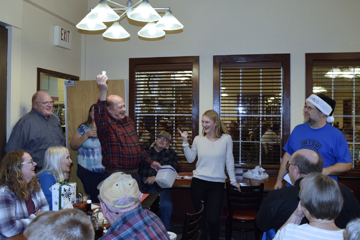 Family Dinner - December 2019 — photograph 21
