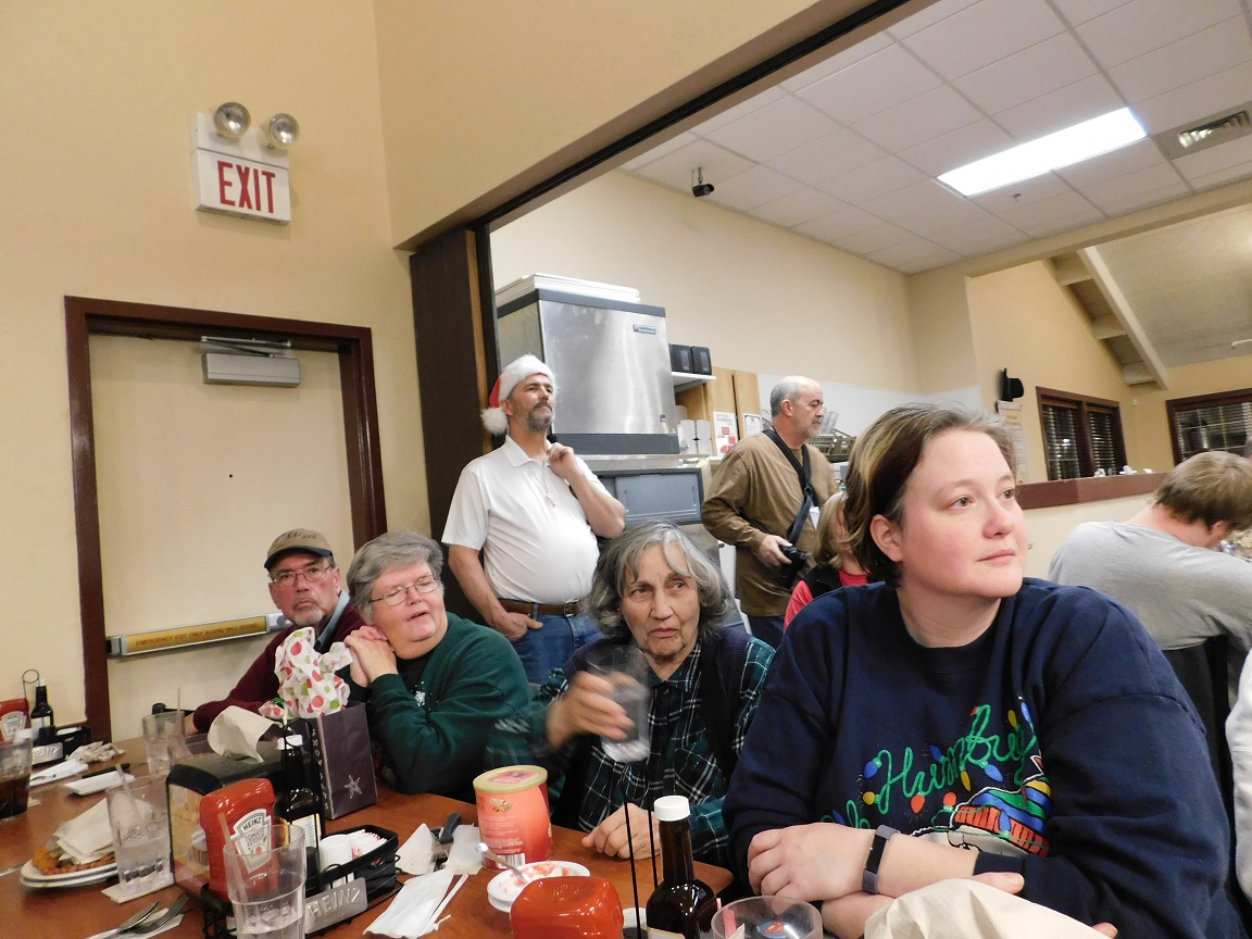 Family Dinner - December 2019 — photograph 33