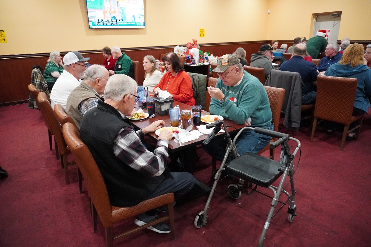 Family Dinner - December 2023 — photograph 11