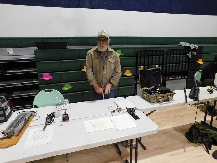 Show & Tell Meeting - February 2022 — photograph 5