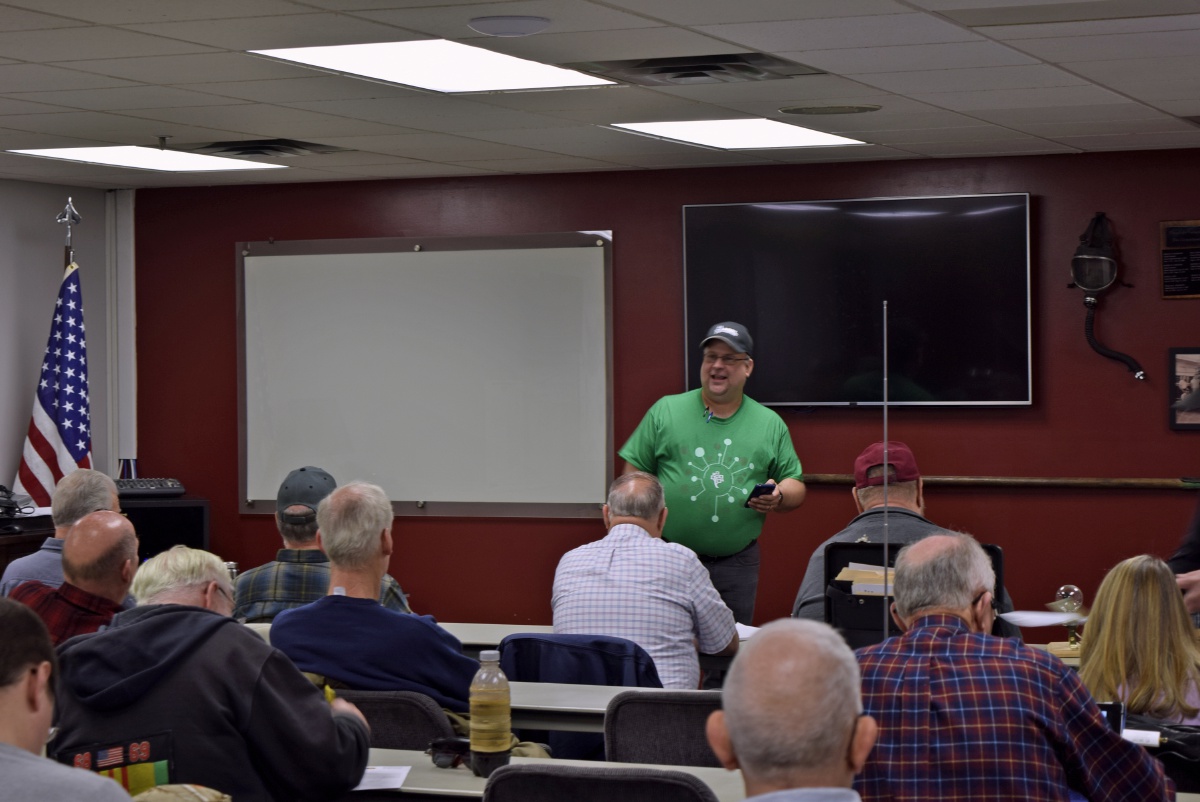 Show & Tell Meeting - March 2019 — photograph 1