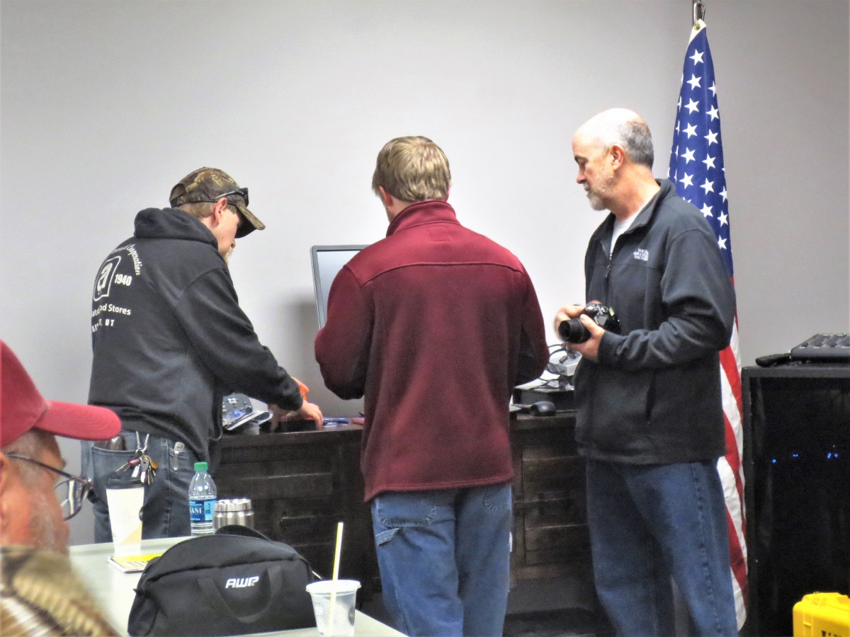 Show & Tell Meeting - March 2019 — photograph 37