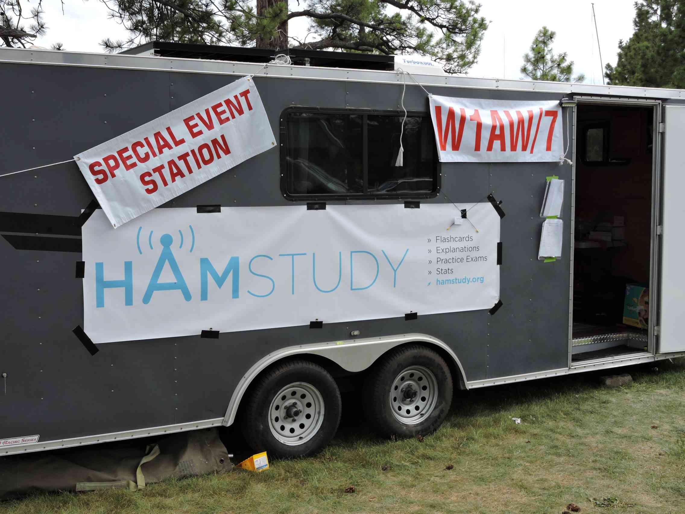 Utah Hamfest 2015 — photograph 12